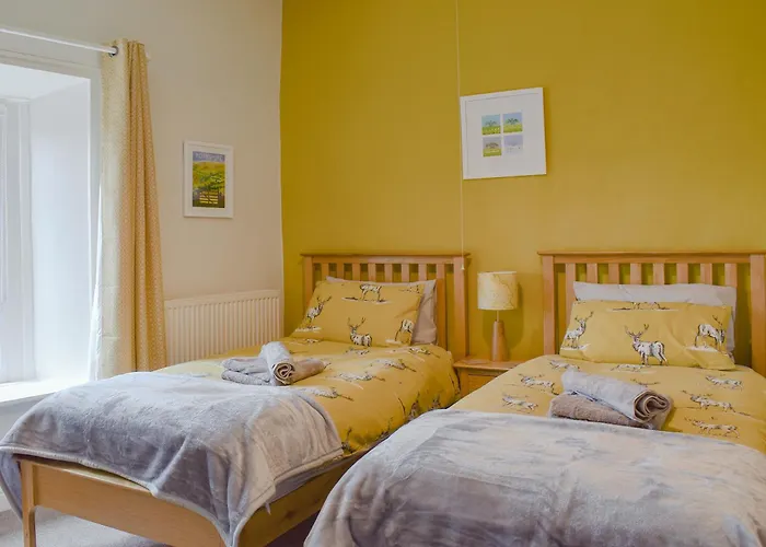 Rooftops - Uk34065 Grassington