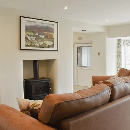 Rooftops - Uk34065 * Grassington