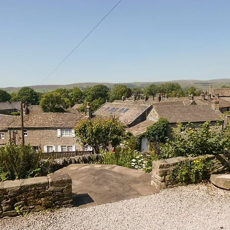 Rooftops - Uk34065 Grassington